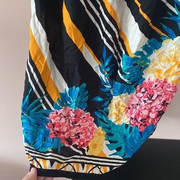 Flying tomato floral dress off the shoulder - Picture 4 of 5